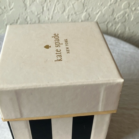 Kate Spade: Silver Tone “n” Pendant Locket Necklace - Picture 8 of 16